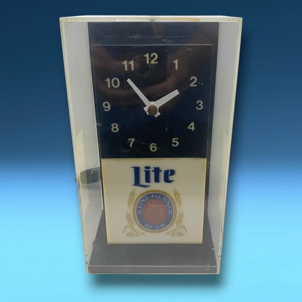 Vintage Miller Lite Beer Lighted Cube Clock A Fine Pilsner Bar Sign Works 9